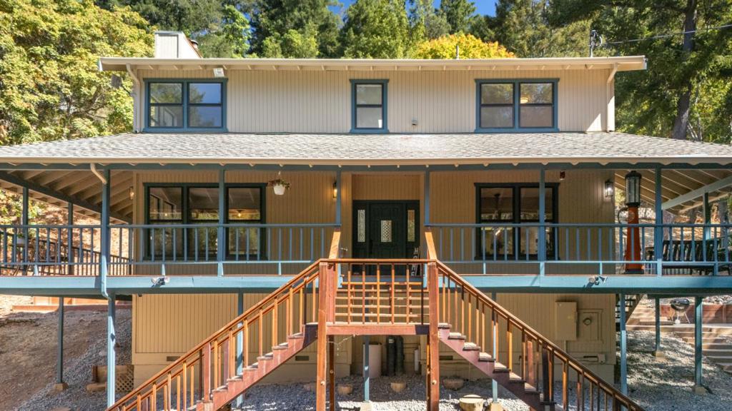 25970 Mar Vista Court Property Photo 2