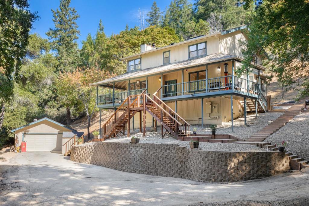 25970 Mar Vista Court Property Photo 3