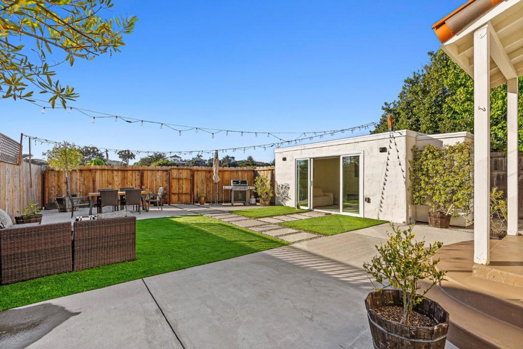 37 Portola Avenue Property Photo 17