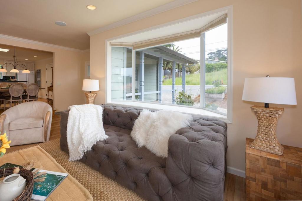 551 4th Street Property Photo 4