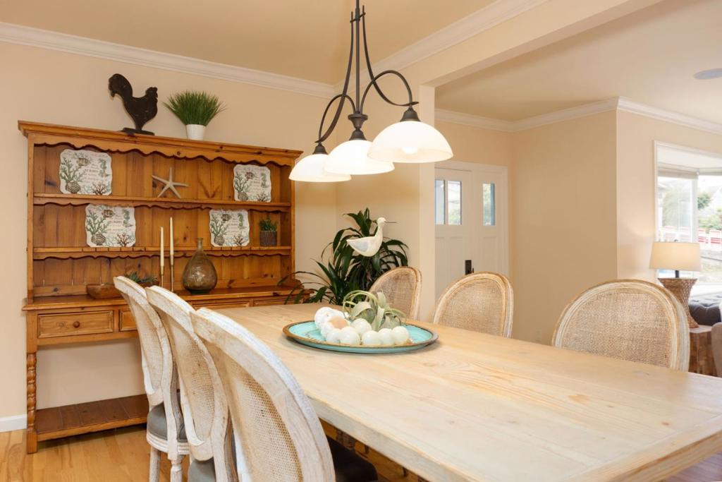 551 4th Street Property Photo 7
