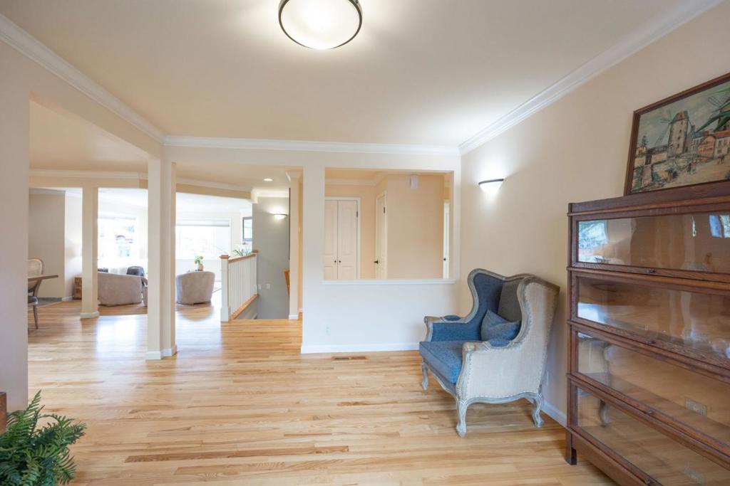 551 4th Street Property Photo 14