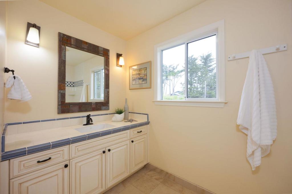 551 4th Street Property Photo 17
