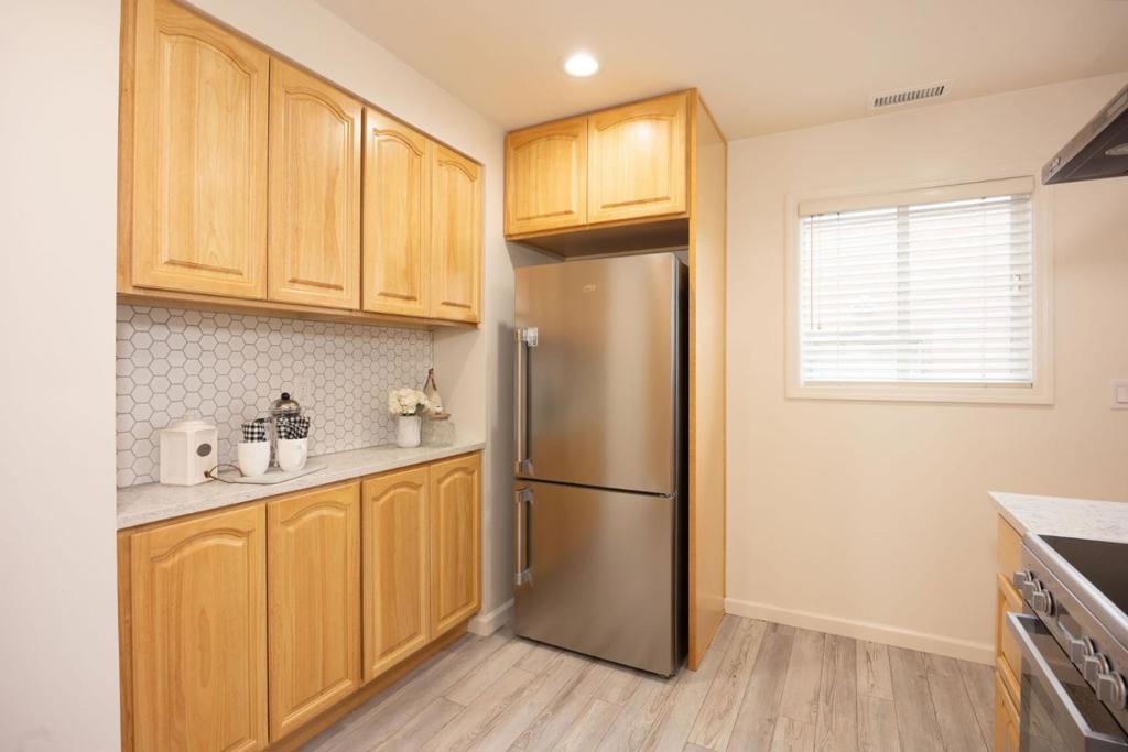 551 4th Street Property Photo 29