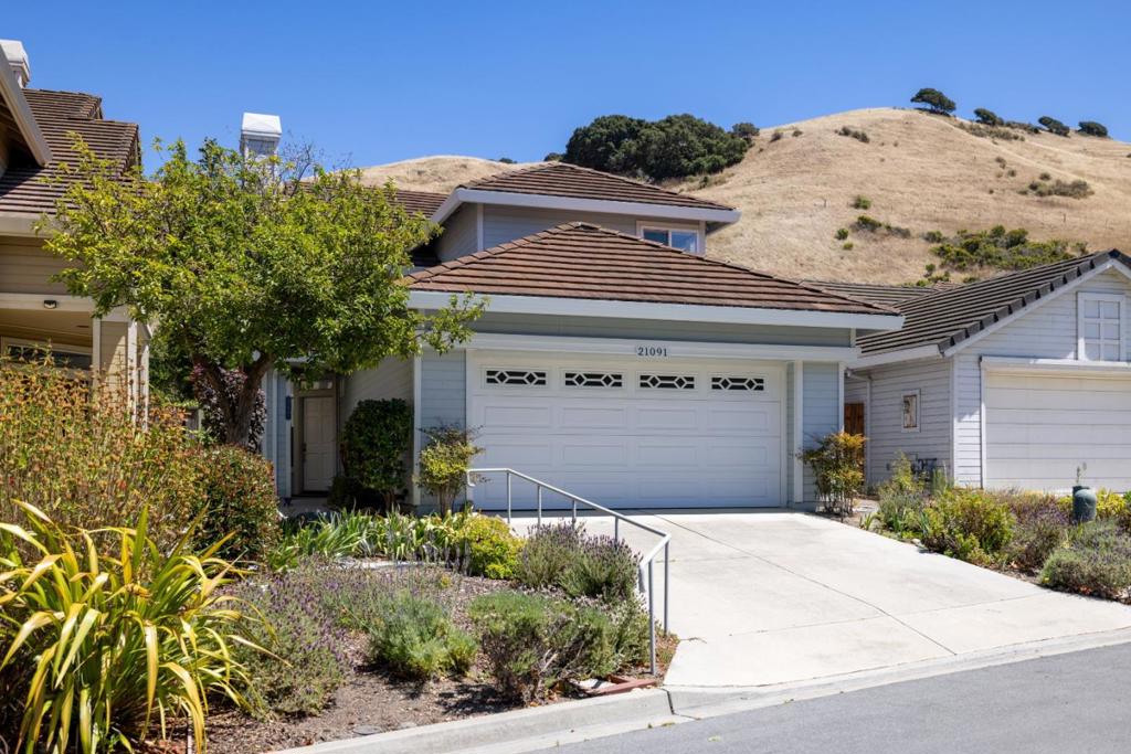 21091 Old Ranch Court Property Photo 1