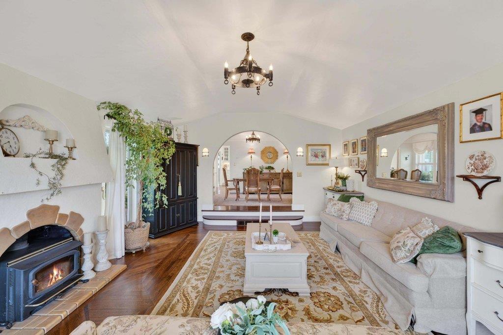 525 California Street Property Photo 15