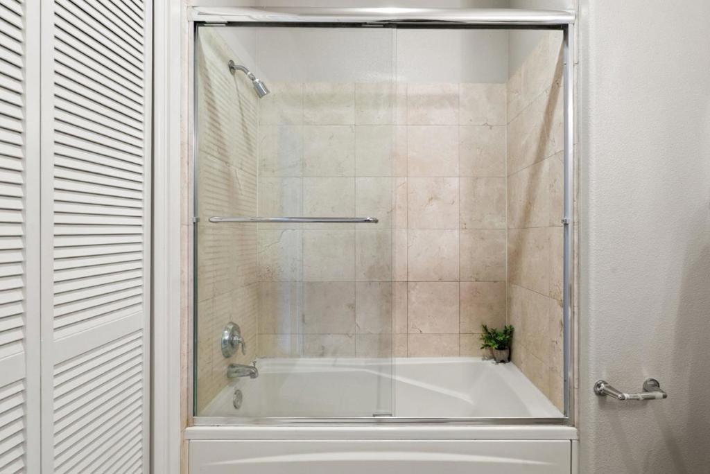 2030 N Pacific Avenue 237 Property Photo 20
