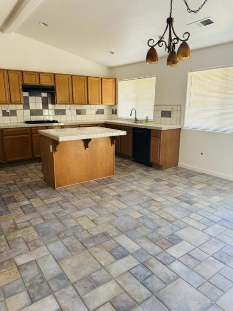 ML82054201 Property Photo 6