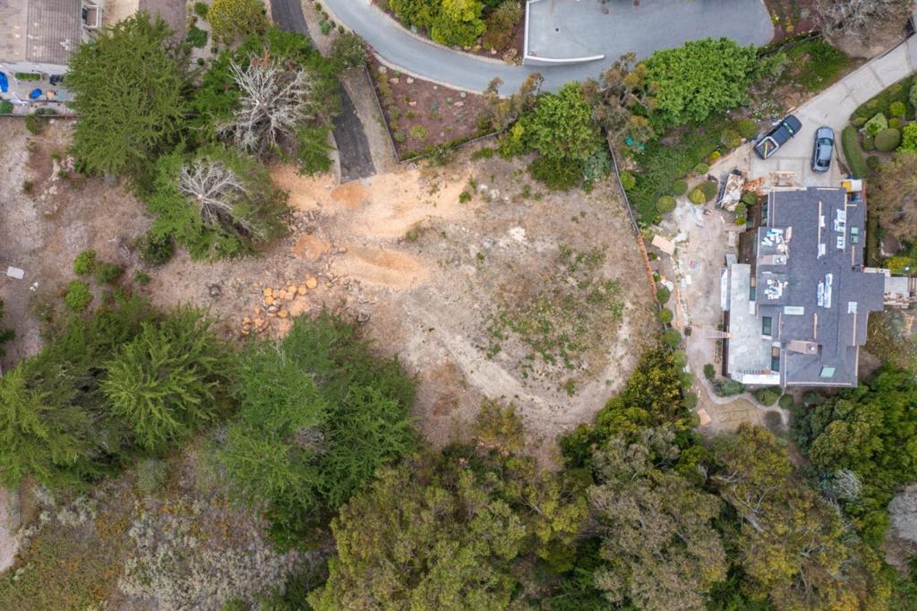 18 Yankee Point Drive Property Photo 6