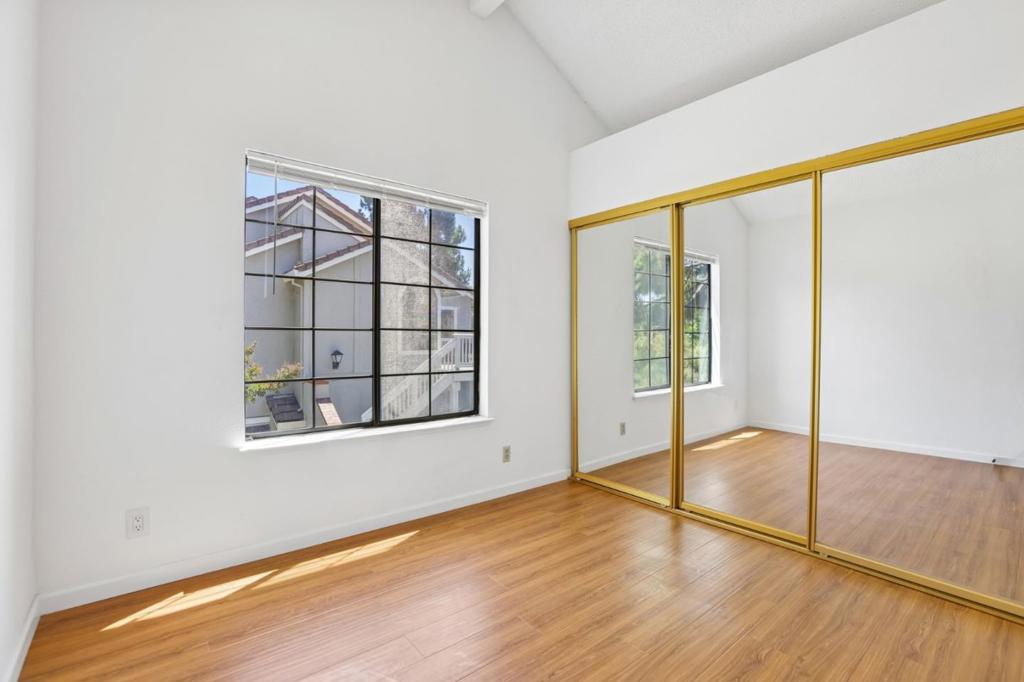 2843 Buena Knoll Court Property Photo 24