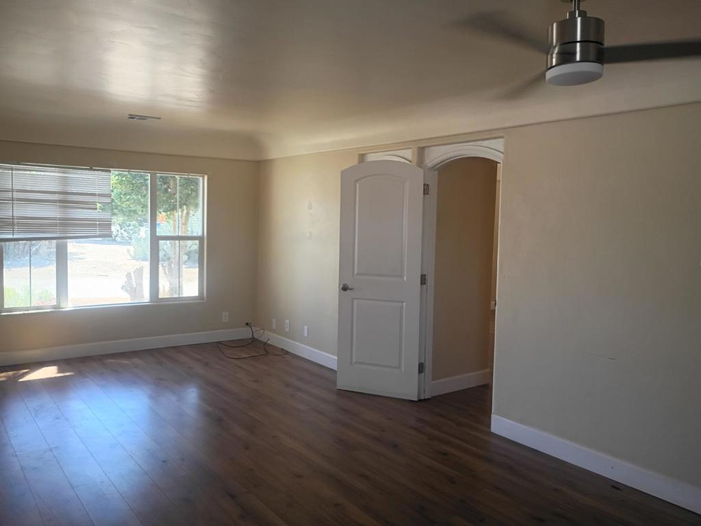 9775 New Avenue Property Photo 7
