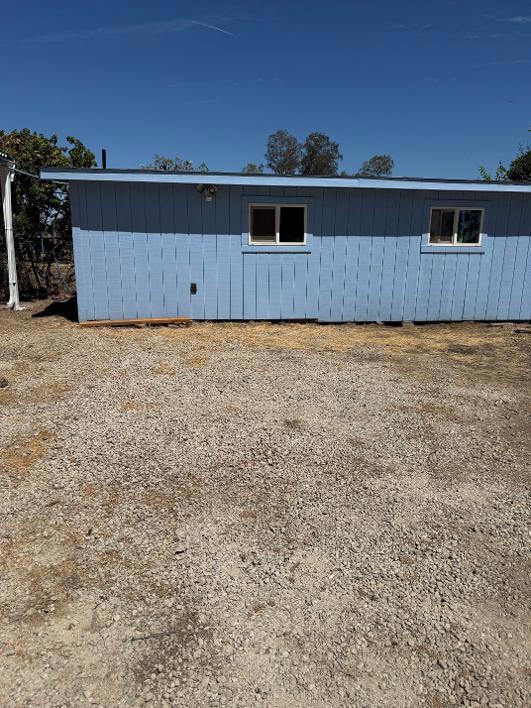 488 E Childs Avenue Property Photo 5