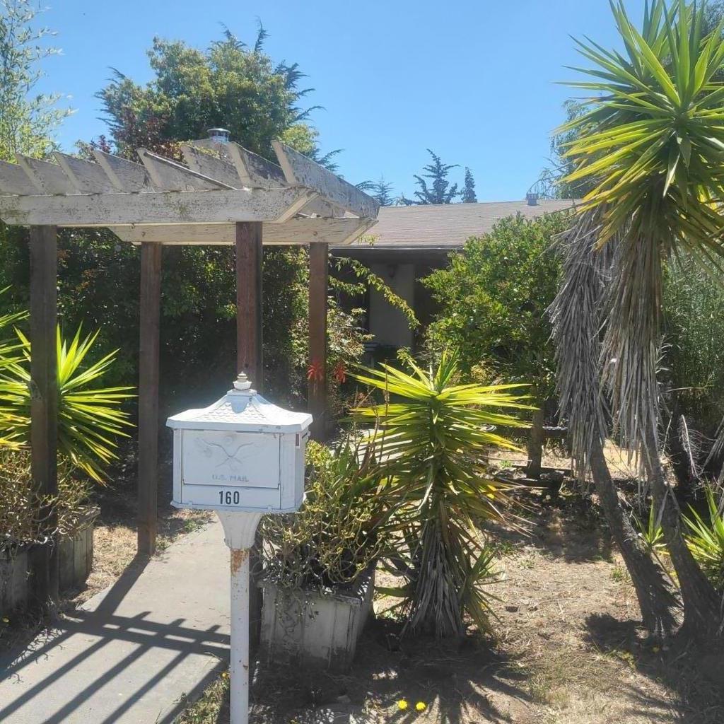 160 Cutter Drive Property Photo 1