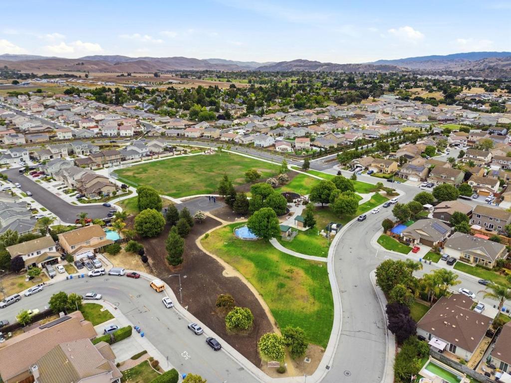 2500 Sadies Drive Property Photo 45