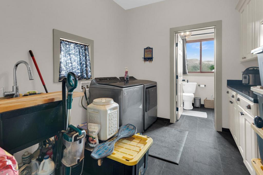 65401 Cross Road Property Photo 24
