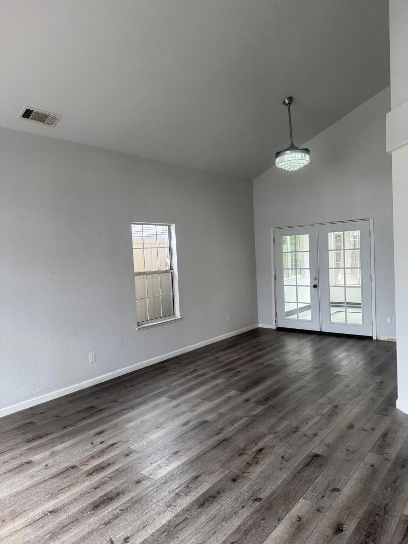 1224 Mohr Circle Property Photo 6