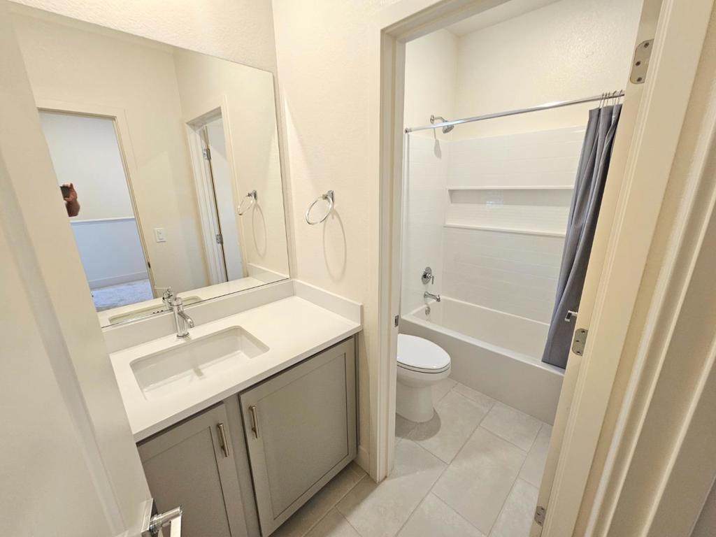 2130 Brighton Drive Property Photo 9