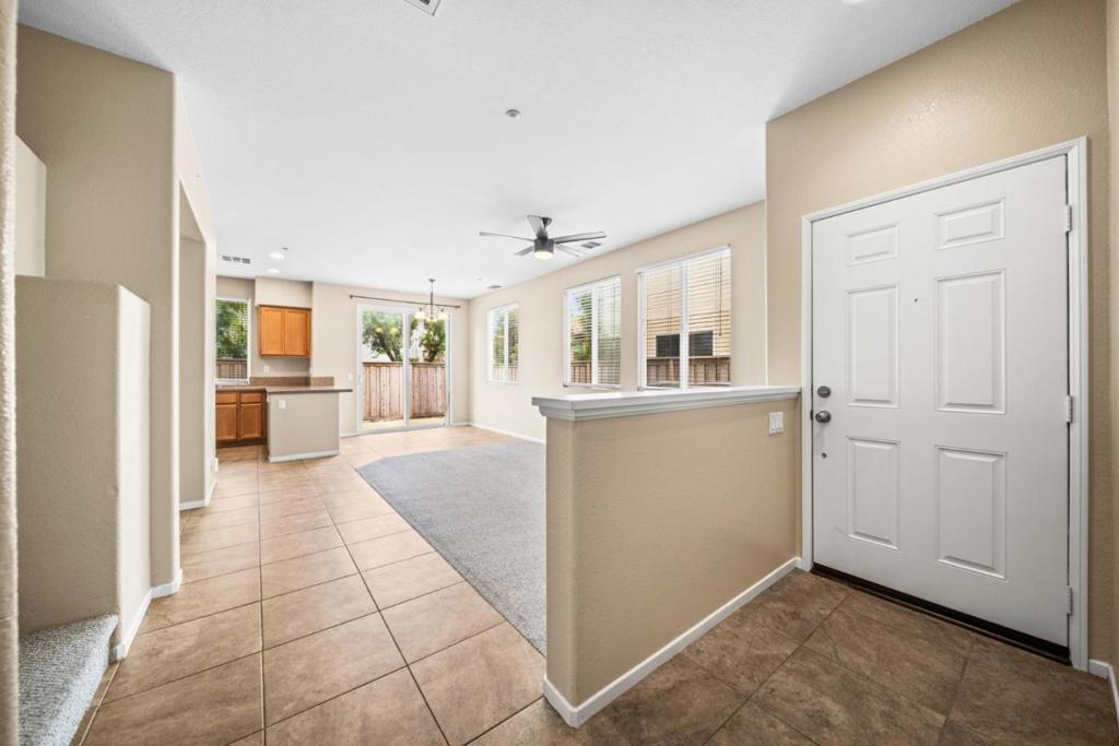 25265 Windy Cove Street 1 Property Photo 5