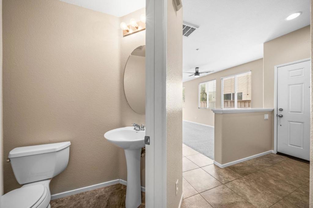 25265 Windy Cove Street 1 Property Photo 16
