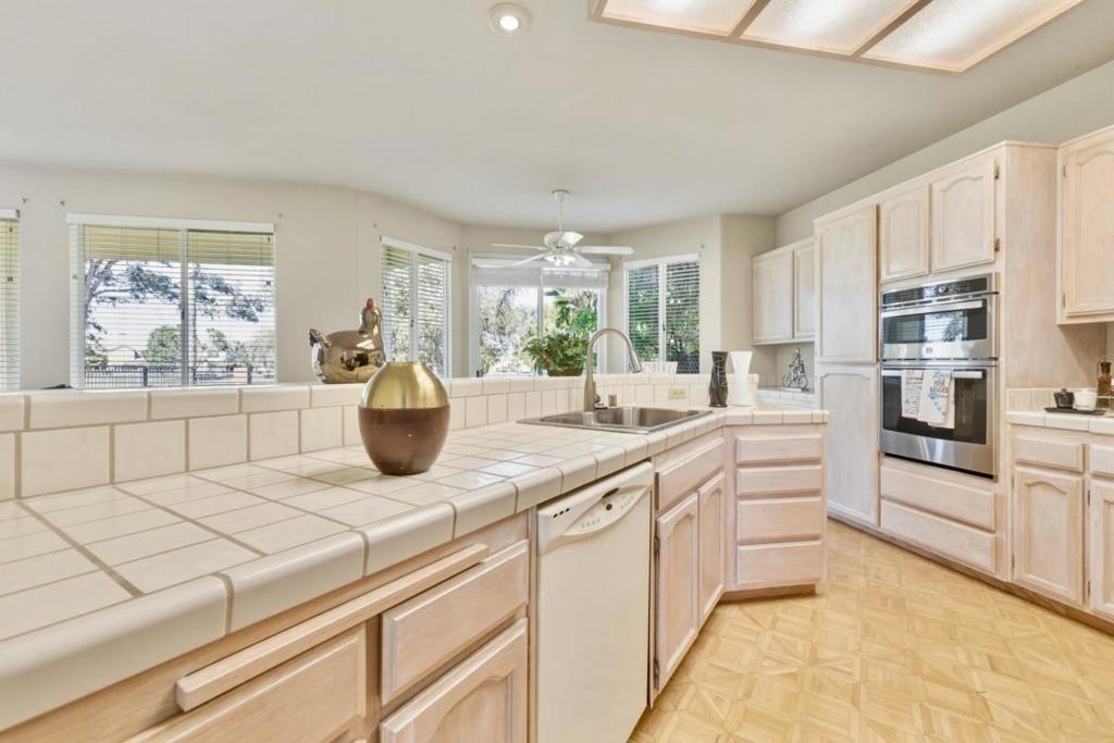 2595 Cherry Hills Drive Property Photo 19