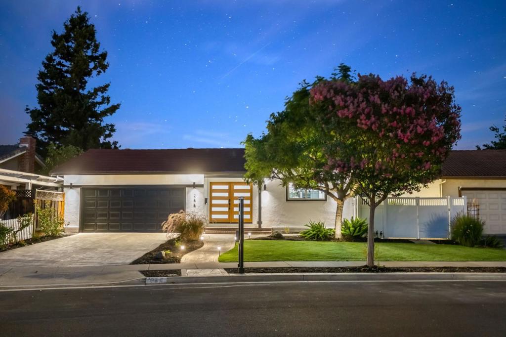 244 Darryl Drive Property Photo 2