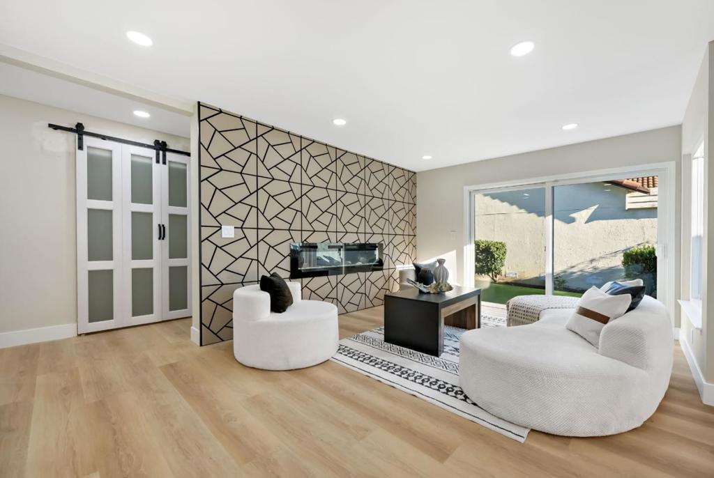 244 Darryl Drive Property Photo 8