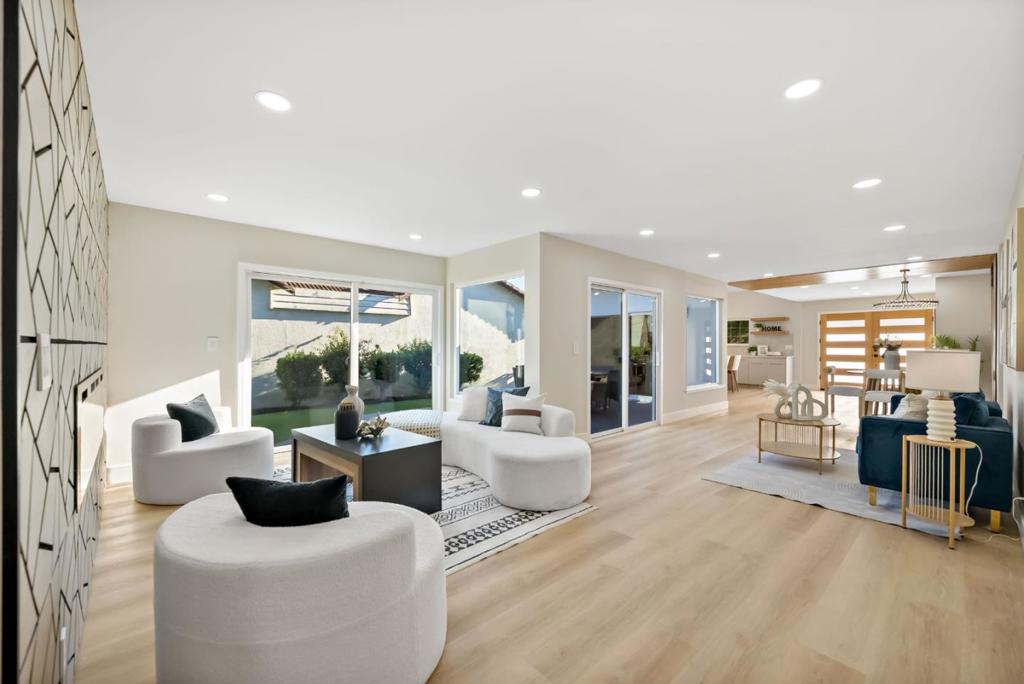 244 Darryl Drive Property Photo 10
