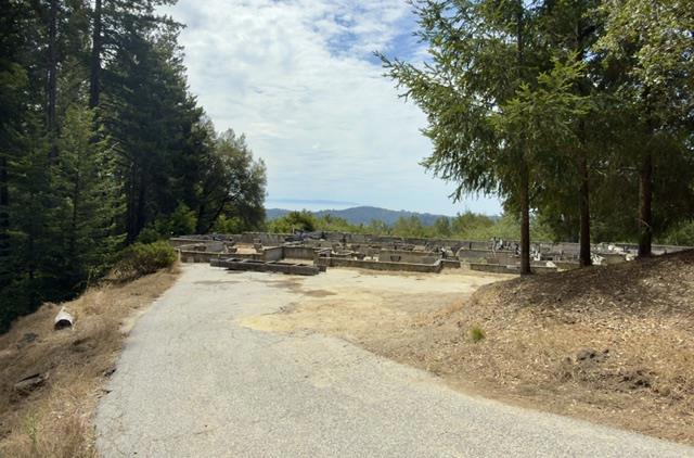 1374 Weston Ridge Road Property Photo 2