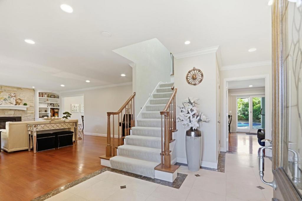 20234 Edinburgh Drive Property Photo 2