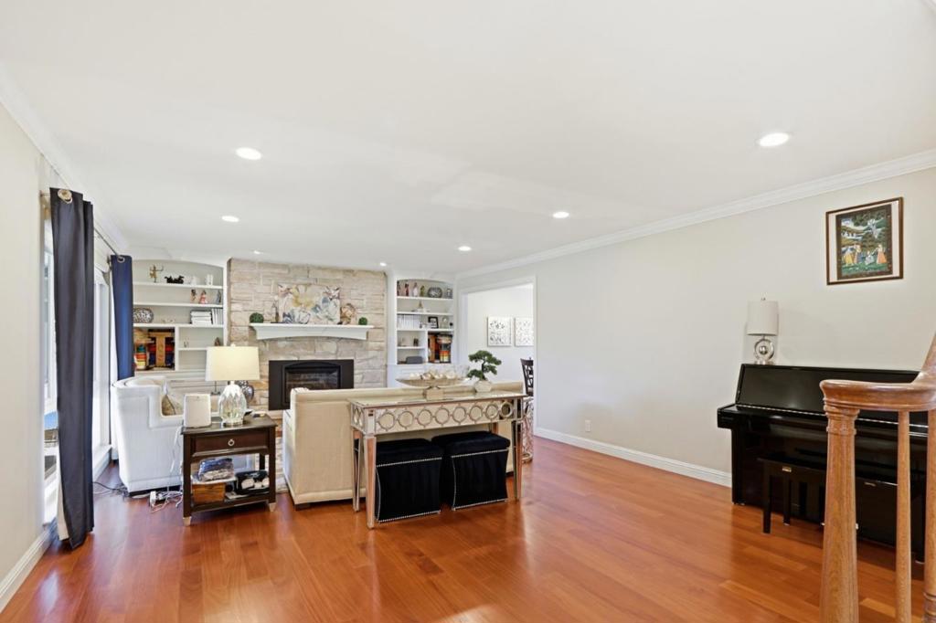 20234 Edinburgh Drive Property Photo 8