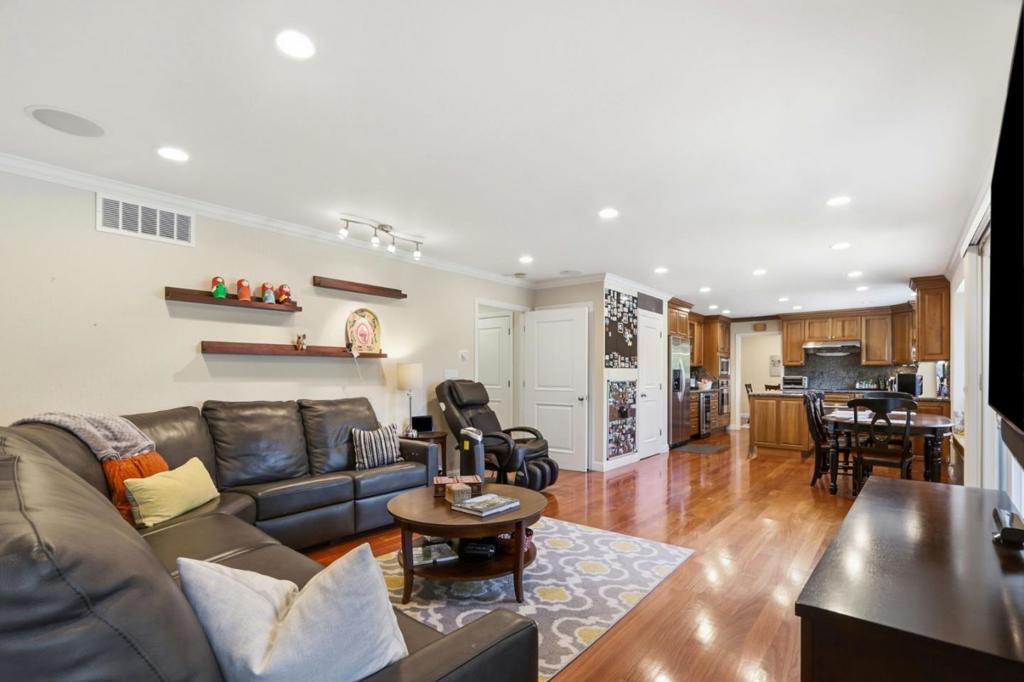 20234 Edinburgh Drive Property Photo 18