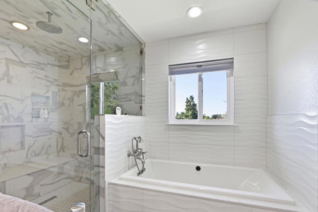 20234 Edinburgh Drive Property Photo 24