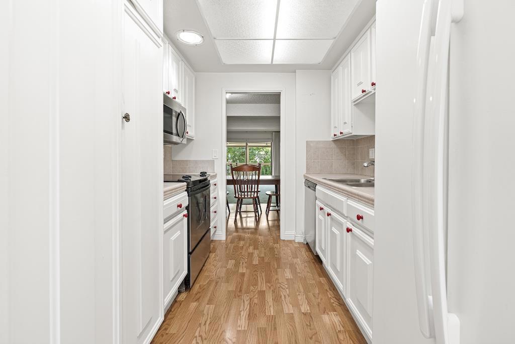 5347 Cribari Dell Property Photo 11