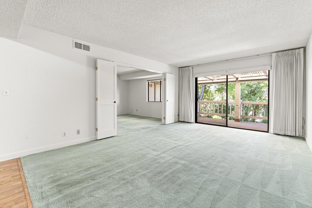 5347 Cribari Dell Property Photo 14