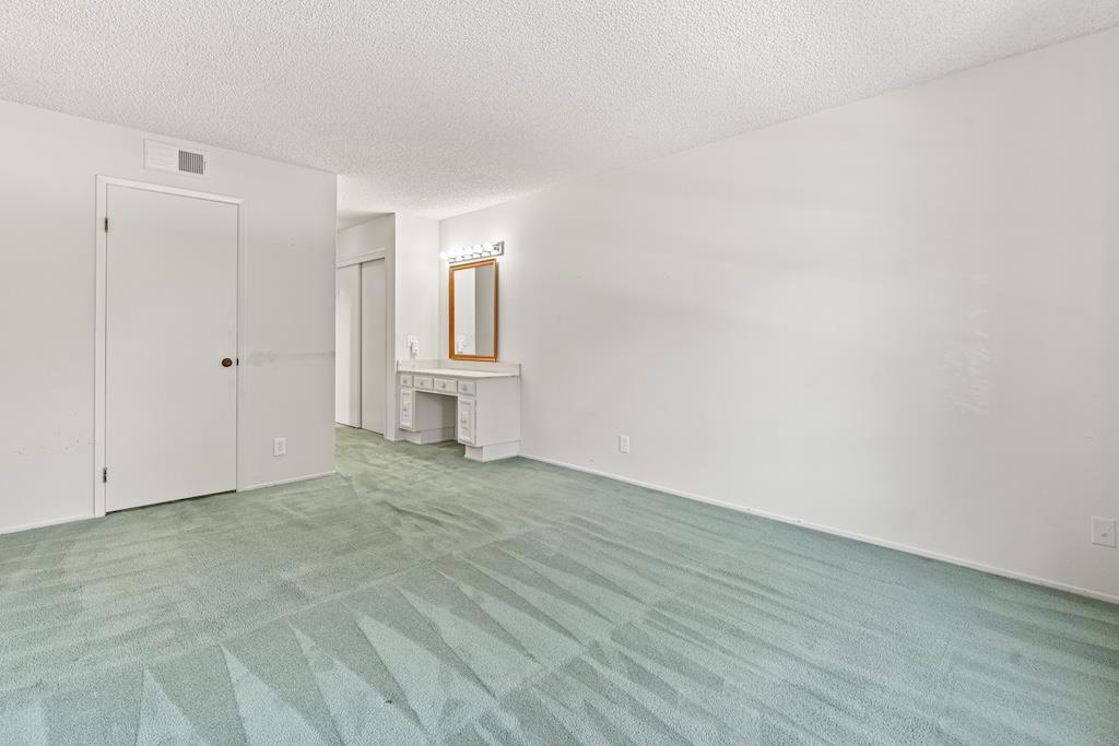 5347 Cribari Dell Property Photo 24
