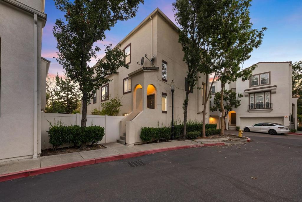 44 Moon Dance Property Photo 1