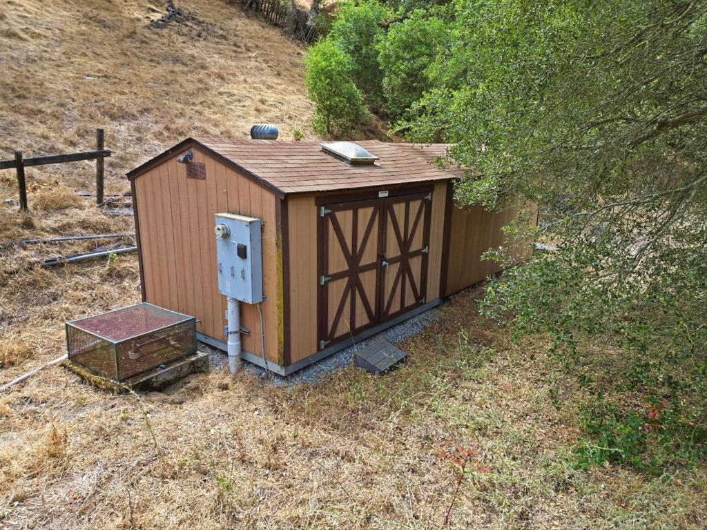 10900 Watsonville Road Property Photo 2