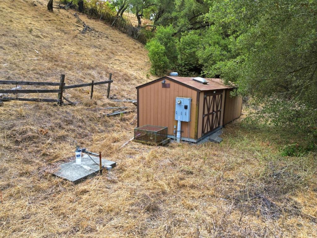 10900 Watsonville Road Property Photo 4