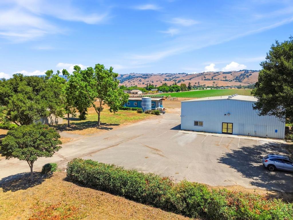 3065 Pacheco Pass Highway Property Photo 1
