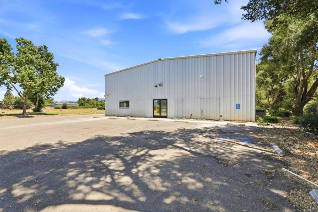 3065 Pacheco Pass Highway Property Photo 7