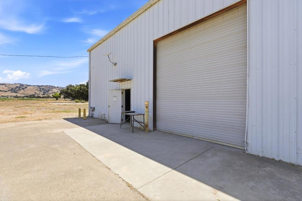 3065 Pacheco Pass Highway Property Photo 13