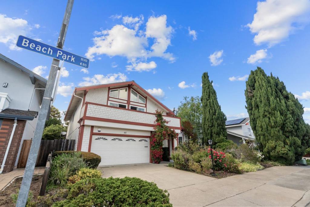 60 Beach Park Boulevard Property Photo 2