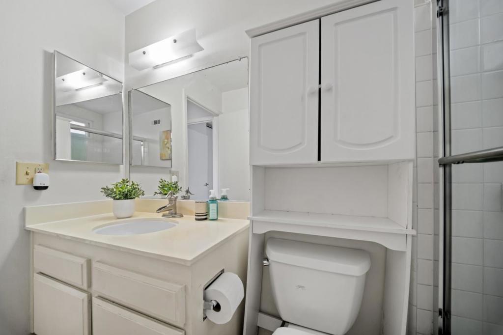 60 Beach Park Boulevard Property Photo 41