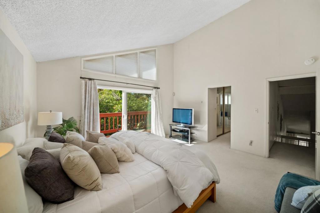 60 Beach Park Boulevard Property Photo 47