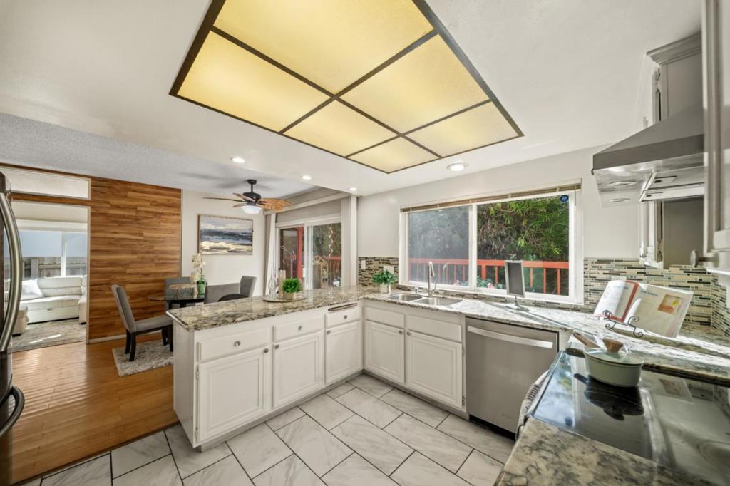 60 Beach Park Boulevard Property Photo 63