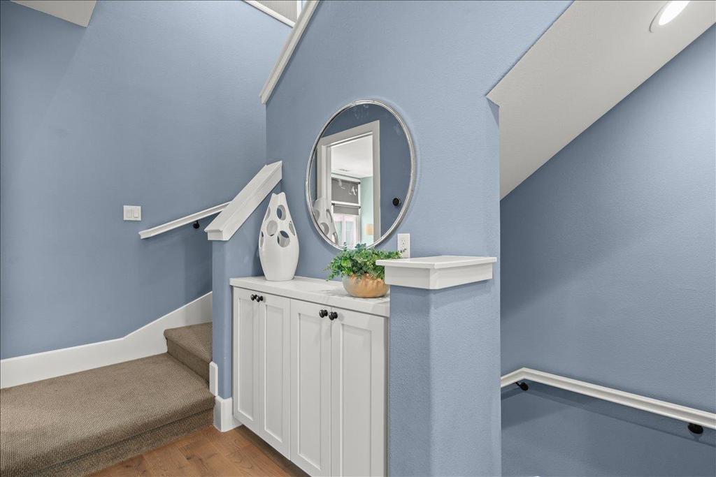 608 Allerton Loop Property Photo 21