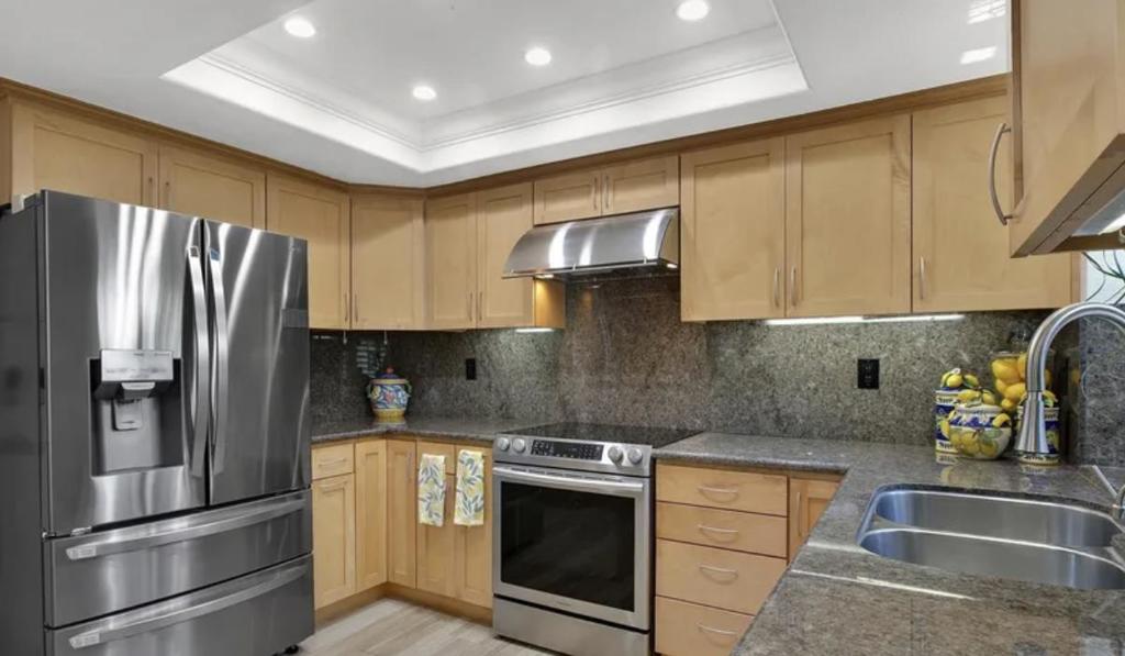 3374 Brook Leaf Court Property Photo 9