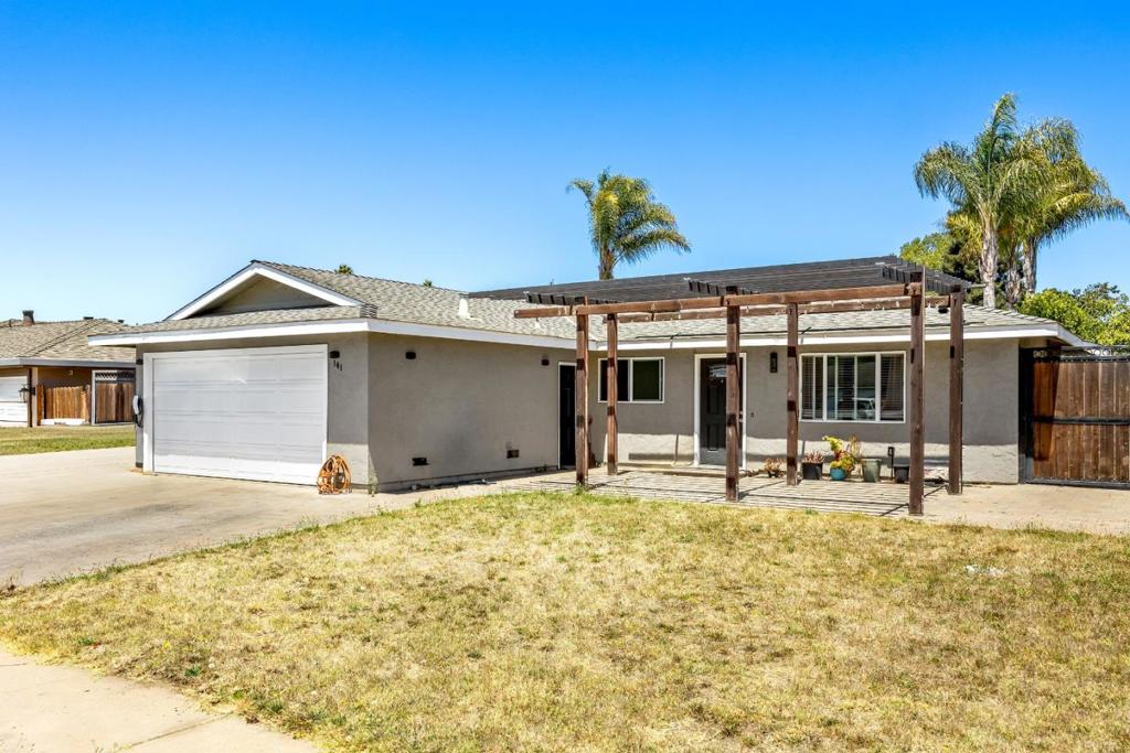 141 Trinity Avenue Property Photo 1