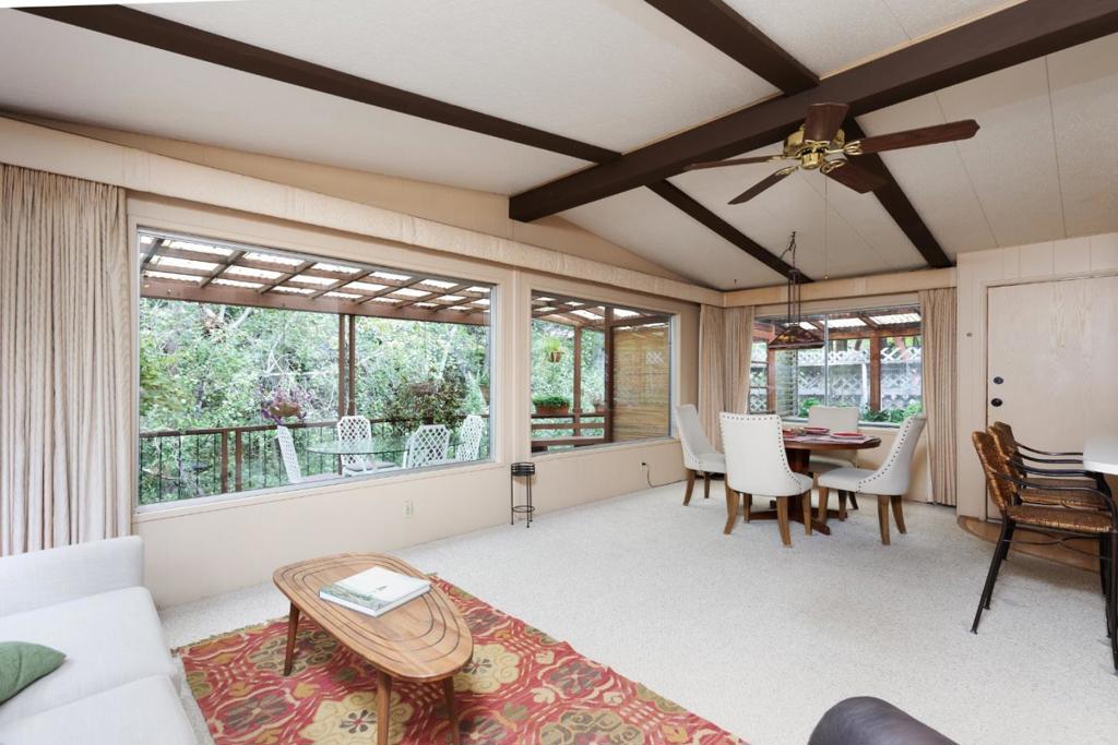552 Bean Creek Road 17 Property Photo 2