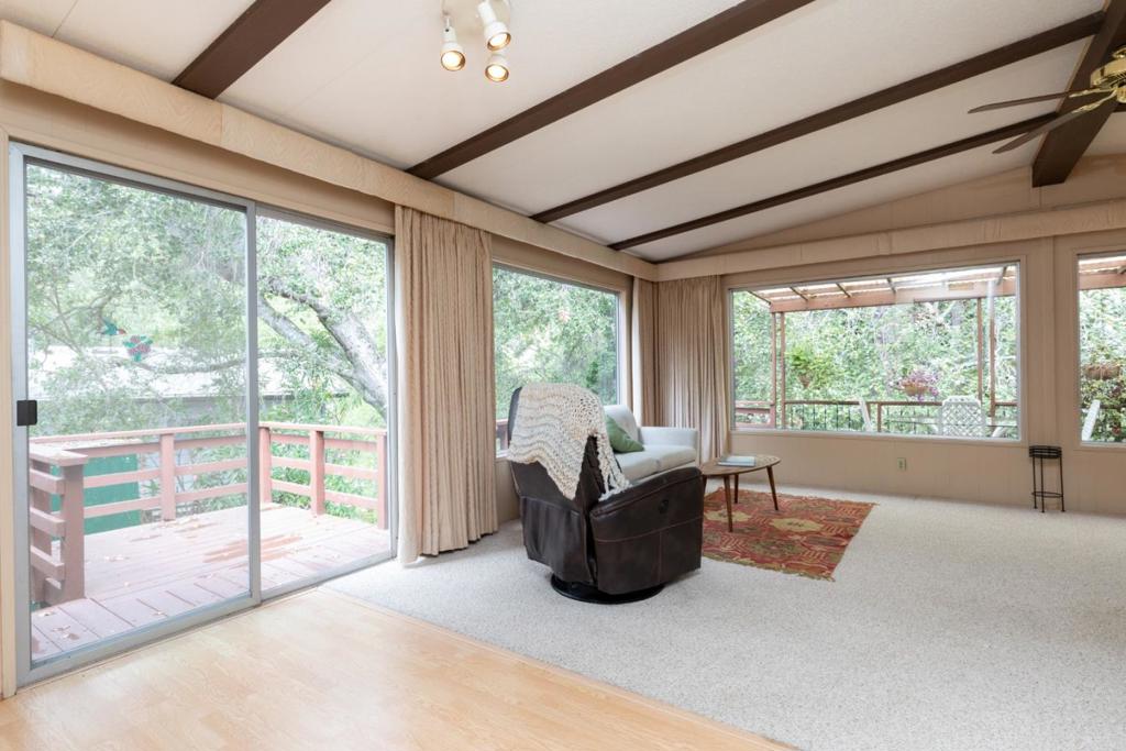 552 Bean Creek Road 17 Property Photo 3
